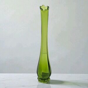 VTG MCM LE Smith Avocado Green 13.5" Smooth Swung Vase w 6 Flower‎ Petal Foot